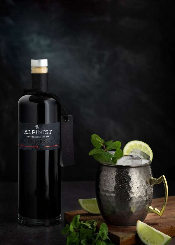 Alpinist Swiss Premium Dark Stone Gin 46% vol. 700ml